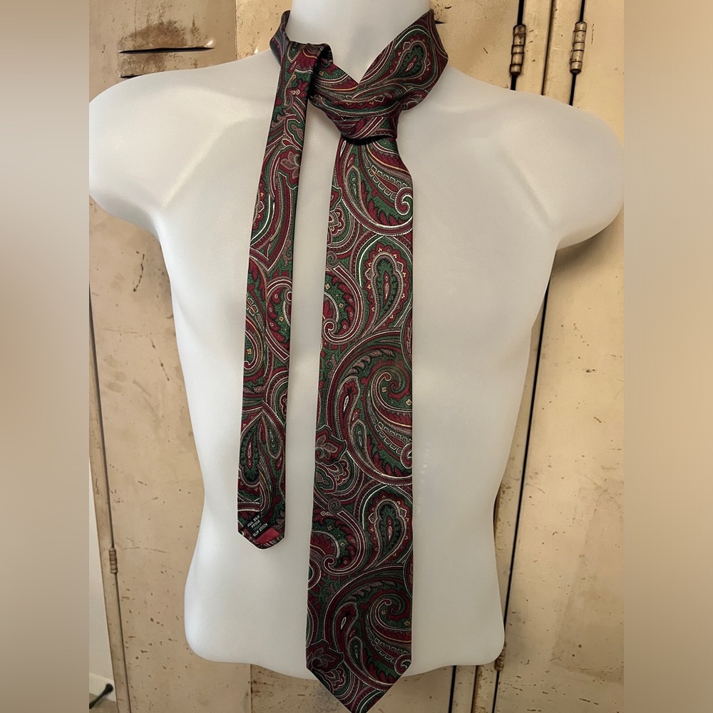 Giacomo Italia 59" Paisley Print Tie Green/Burgundy